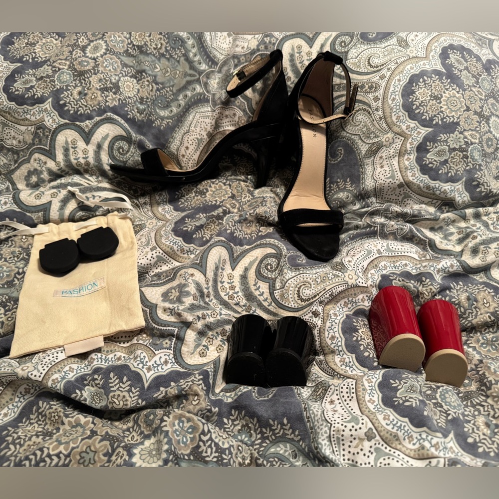Pashion Footwear Pashionista Convertable Heels 1.0